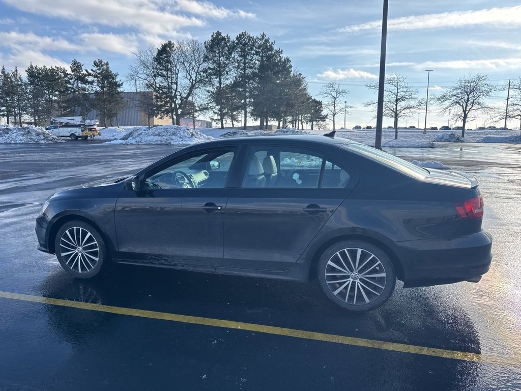 Used 2015 Volkswagen Jetta Sedan 1.8T SE
