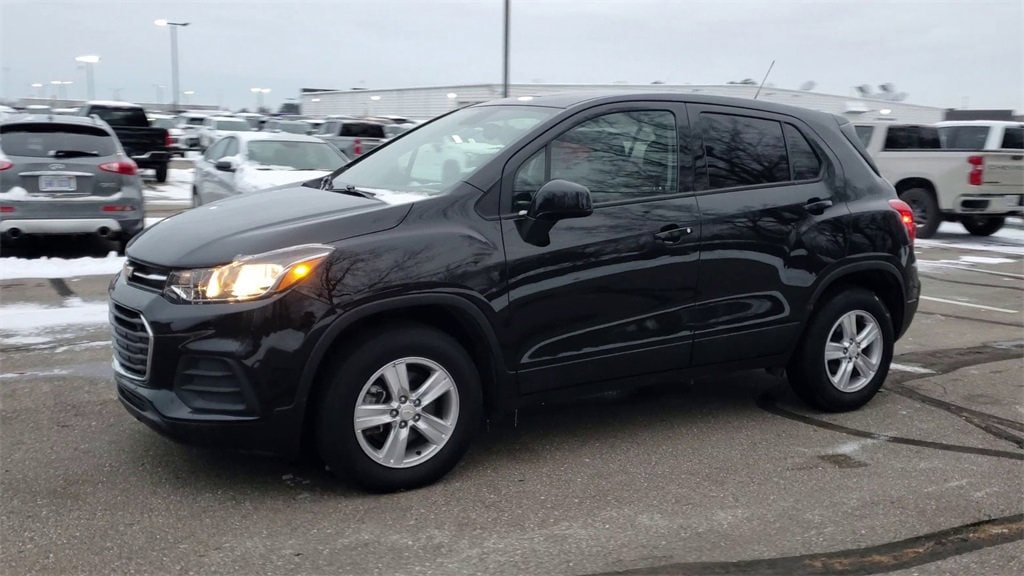 Used 2022 Chevrolet Trax LS SUV