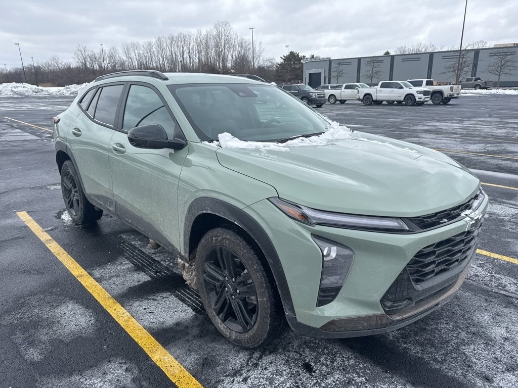 New 2025 Chevrolet Trax Activ SUV