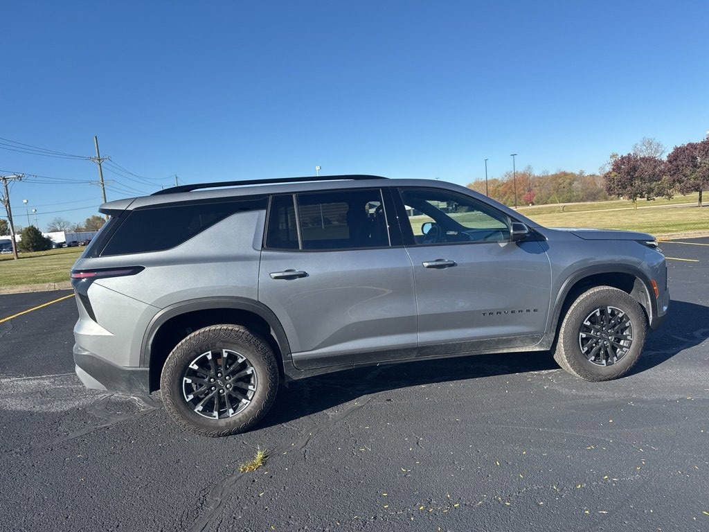 Used 2025 Chevrolet Traverse Z71 SUV