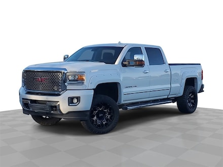 2015 GMC Sierra 2500 HD Denali Truck