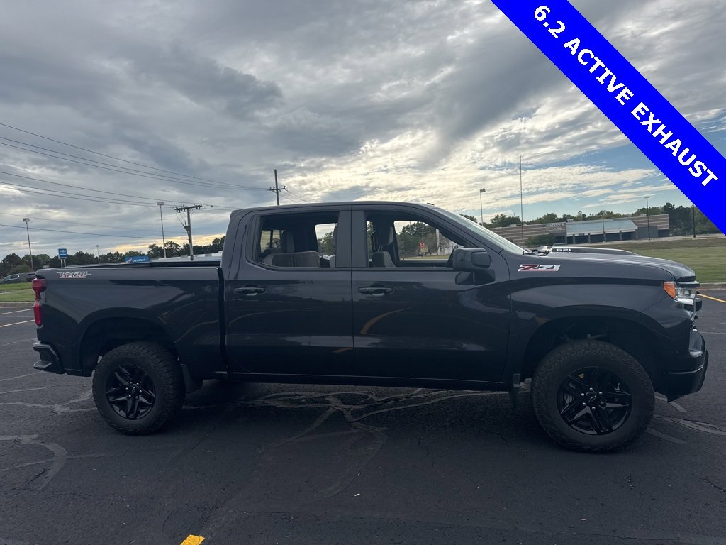 2024 Chevrolet Silverado 1500 LT Trail Boss photo 2