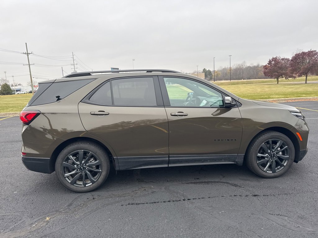 2024 Chevrolet Equinox RS photo 3