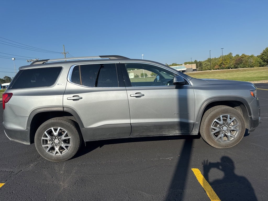 2023 Gmc Acadia SLE photo 3