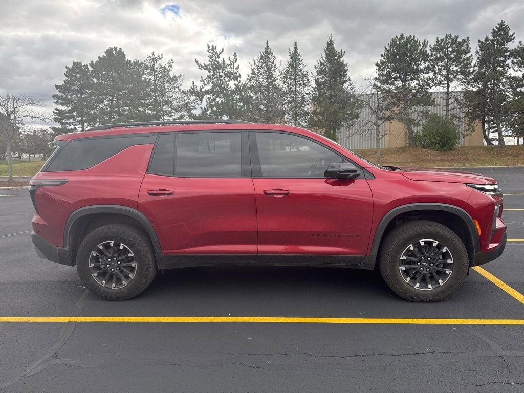 Used 2024 Chevrolet Traverse Z71 SUV