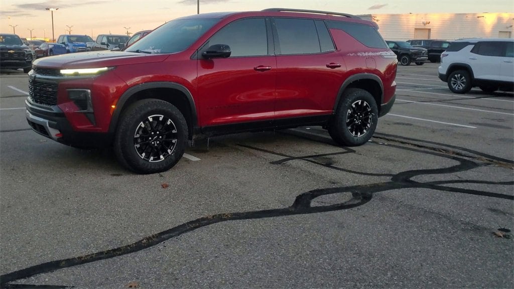Used 2024 Chevrolet Traverse Z71 SUV