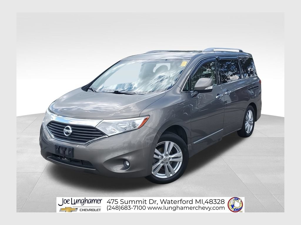 2015 Nissan Quest SL's photo