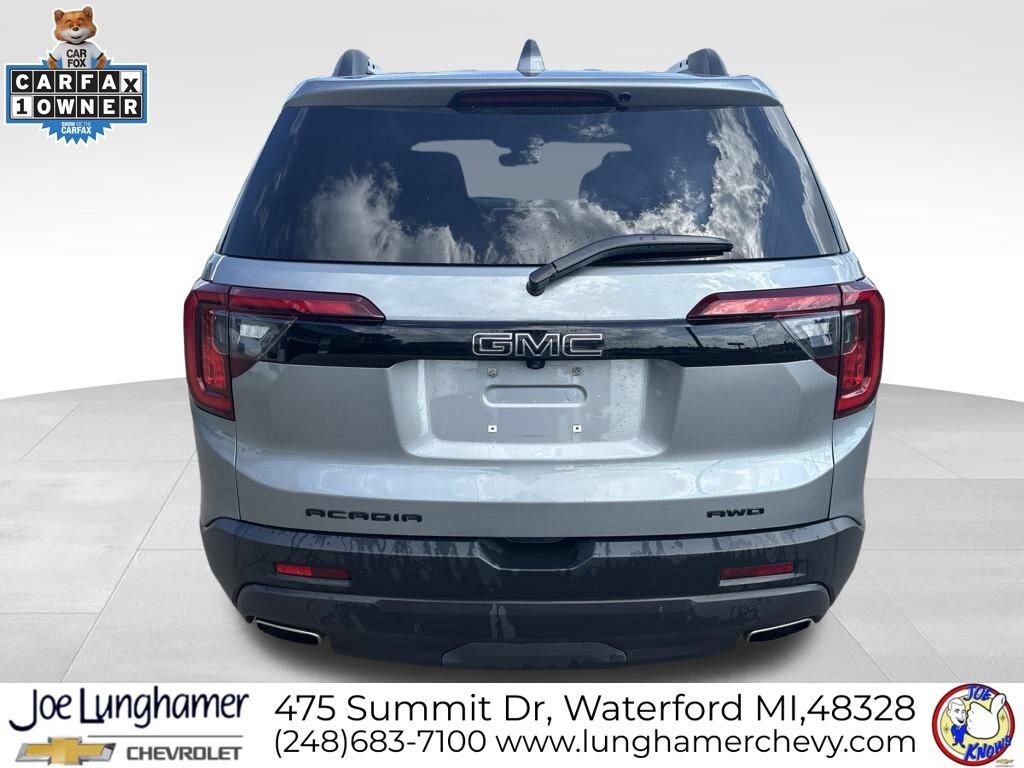 Used 2023 GMC Acadia SLT SUV