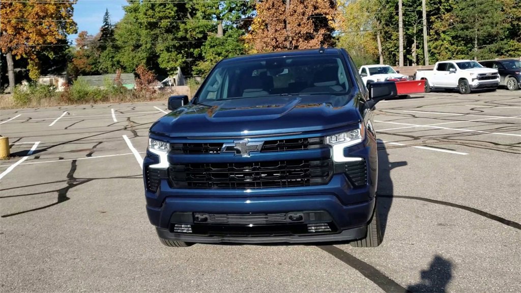 2022 Chevrolet Silverado 1500 RST photo 3
