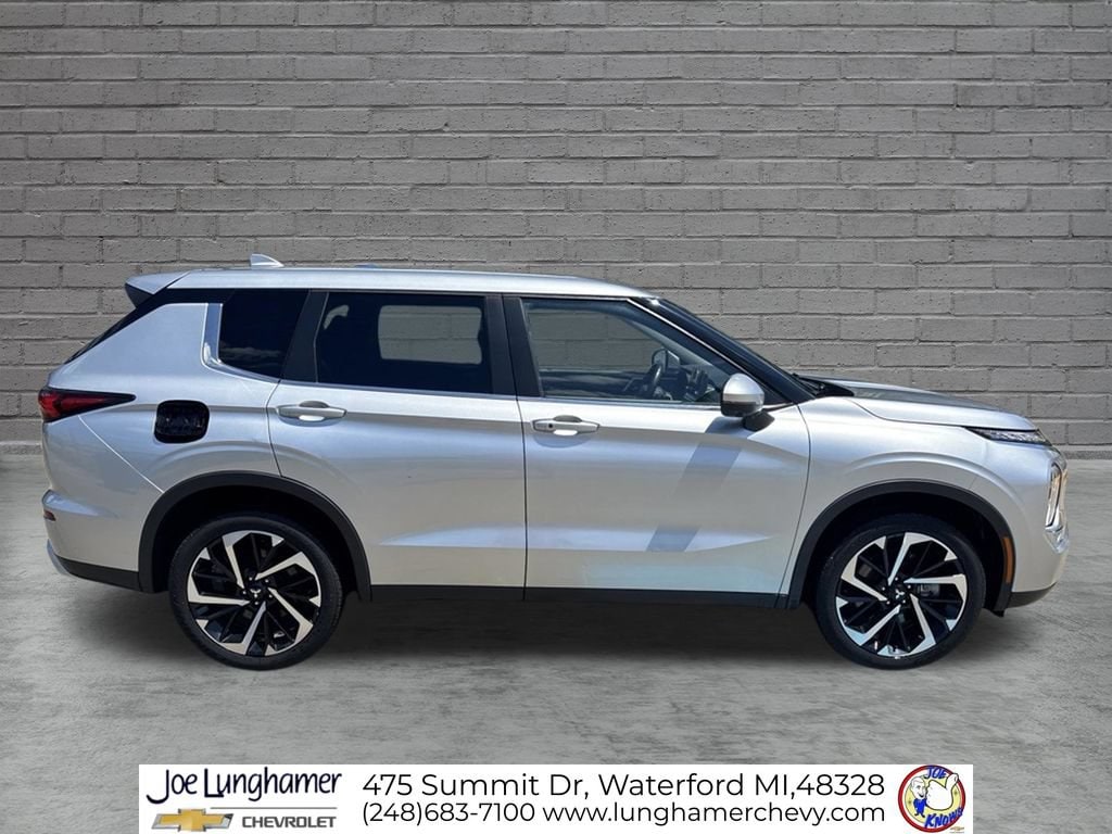Used 2023 Mitsubishi Outlander SE SUV