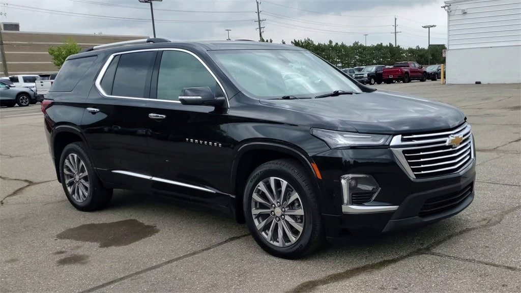 Used 2023 Chevrolet Traverse Premier SUV