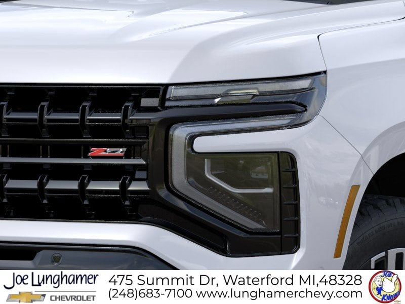2026 Chevrolet Suburban Z71 - Photo 12