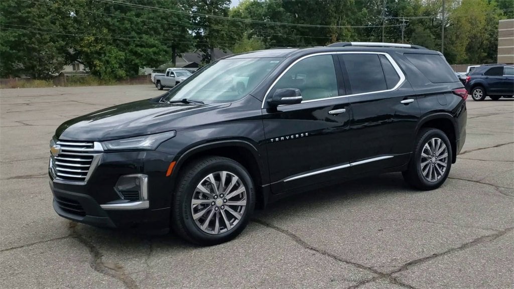 Used 2023 Chevrolet Traverse Premier SUV