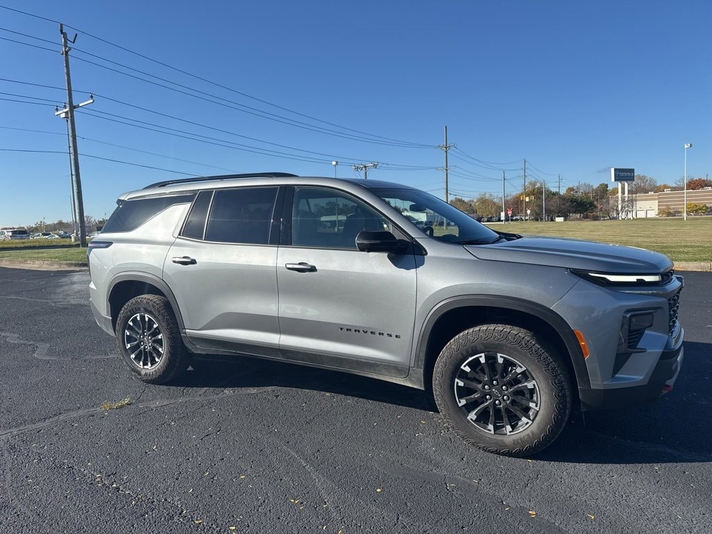 Used 2025 Chevrolet Traverse Z71 SUV