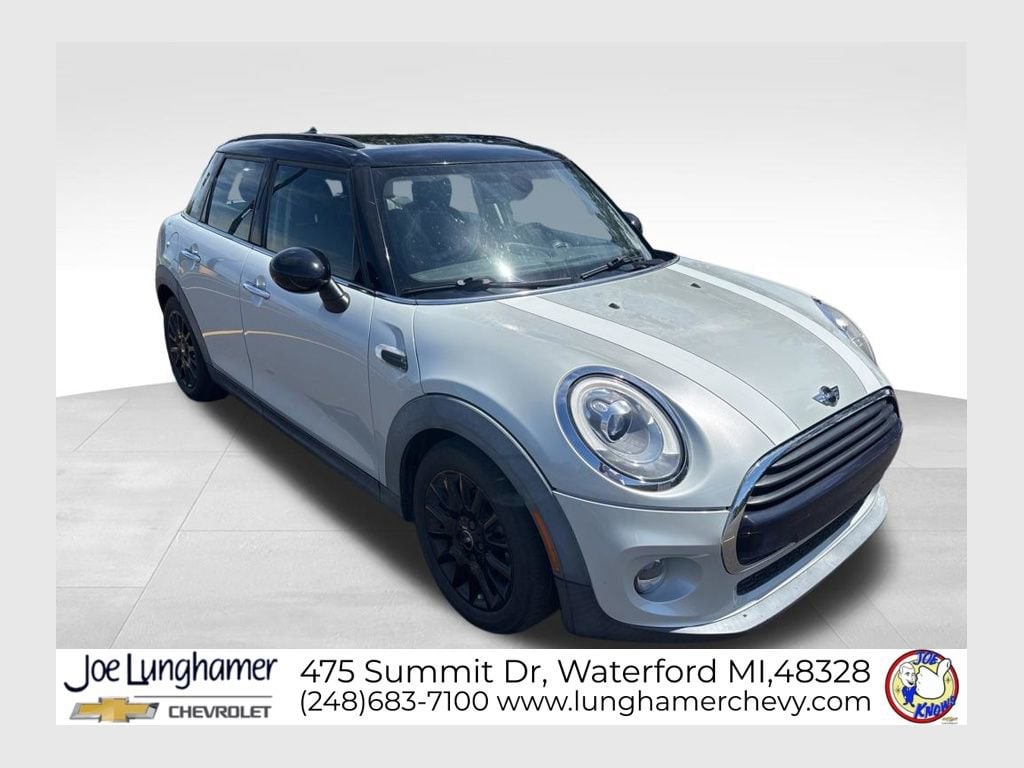 2016 MINI Cooper - 4 Door's photo