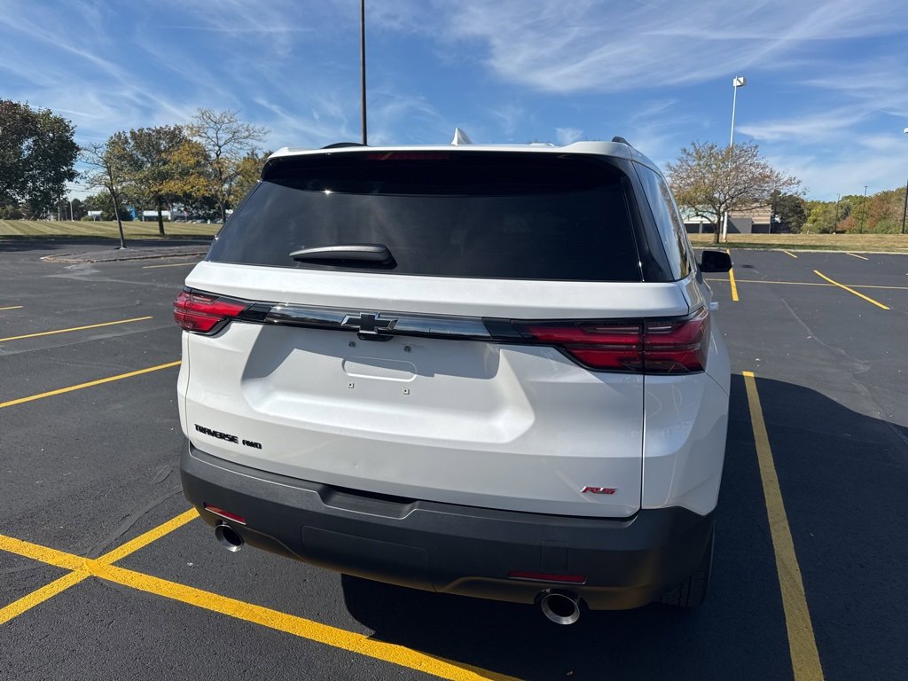 2023 Chevrolet Traverse RS photo 4
