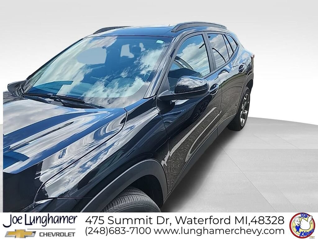 Used 2024 Chevrolet Trax LT SUV