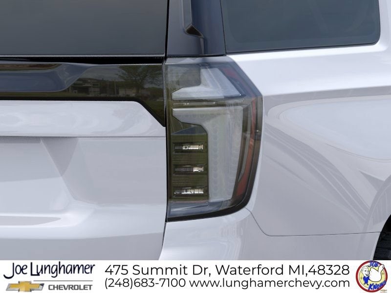 2026 Chevrolet Suburban Z71 - Photo 13