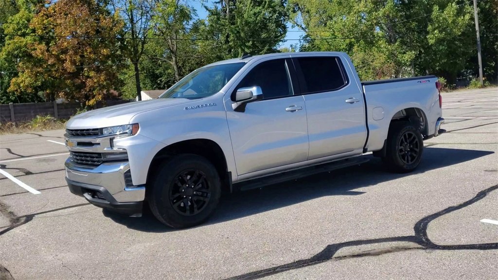 2021 Chevrolet Silverado 1500 LT photo 4