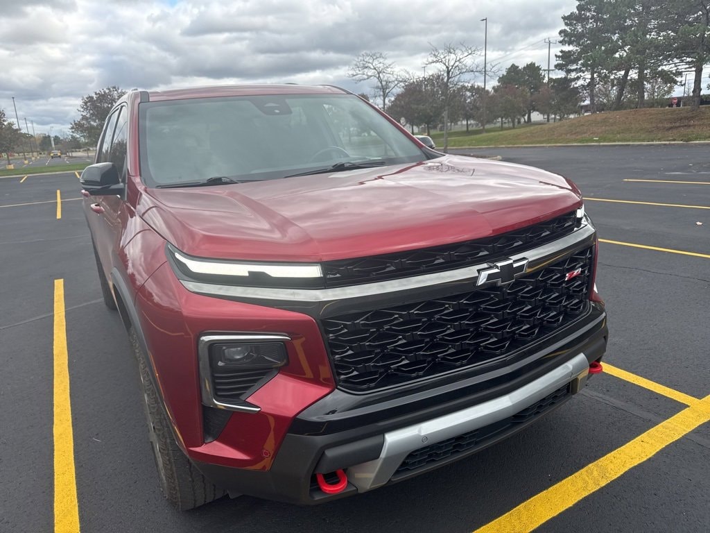 Used 2024 Chevrolet Traverse Z71 SUV