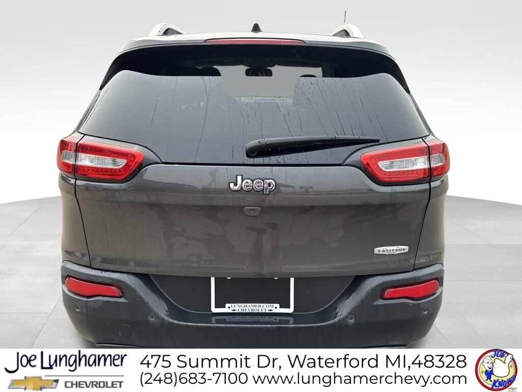Used 2017 Jeep Cherokee Latitude SUV
