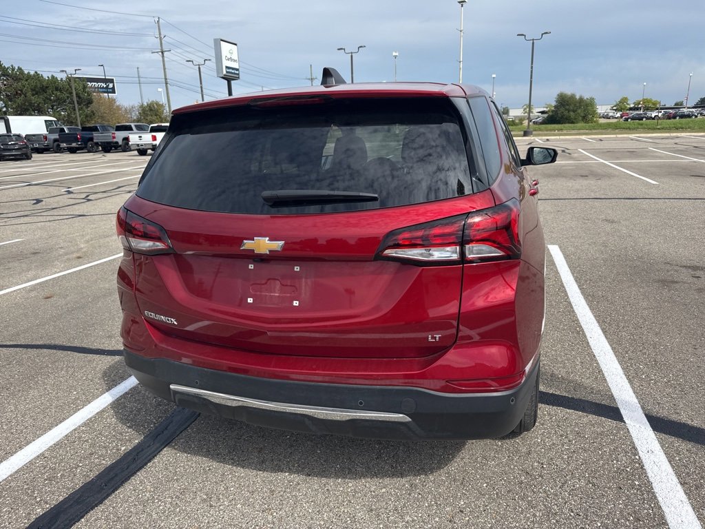 2024 Chevrolet Equinox LT photo 4