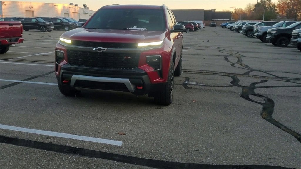 Used 2024 Chevrolet Traverse Z71 SUV