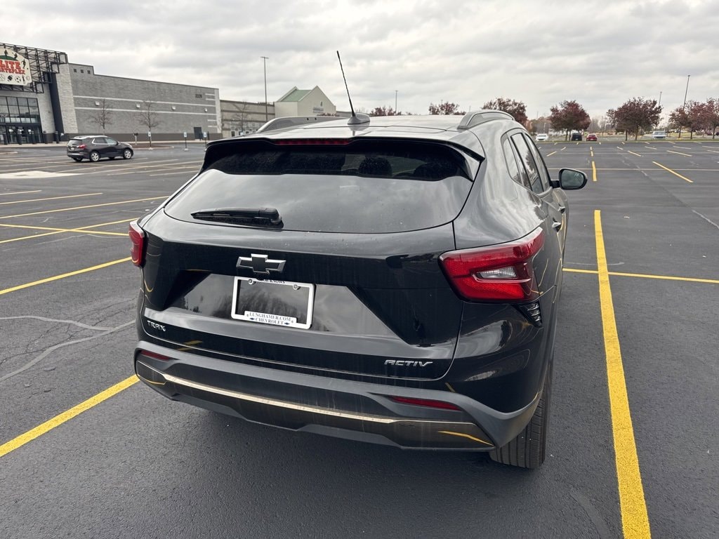 Used 2024 Chevrolet Trax Activ SUV