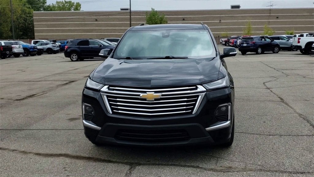 Used 2023 Chevrolet Traverse Premier SUV