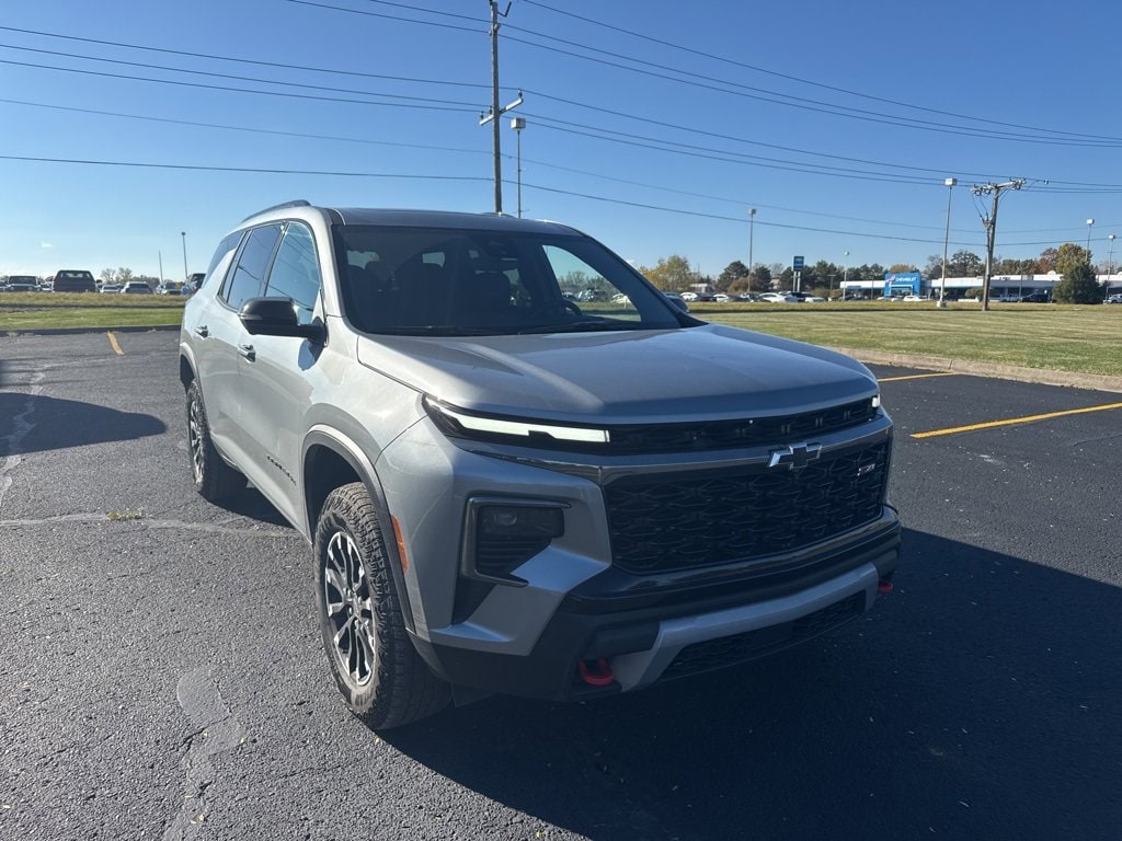 Used 2025 Chevrolet Traverse Z71 SUV