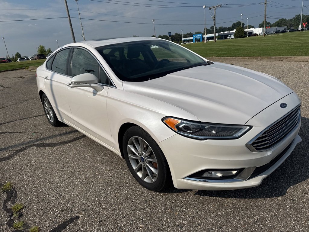Used 2017 Ford Fusion SE with VIN 3FA6P0HD2HR177857 for sale in Waterford Township, MI