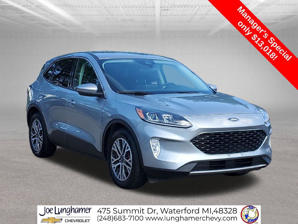 Used 2022 Ford Escape SEL with VIN 1FMCU0H61NUA17203 for sale in Waterford, MI