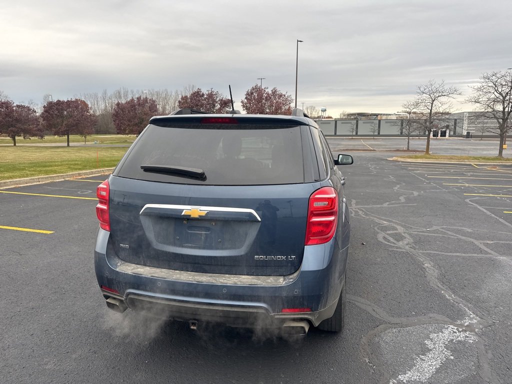 2016 Chevrolet Equinox LT photo 4