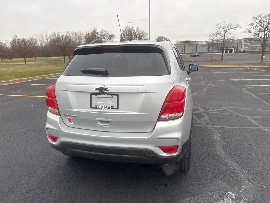 2022 Chevrolet Trax LT photo 4