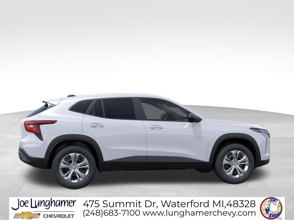 2026 Chevrolet Trax LS - Photo 5