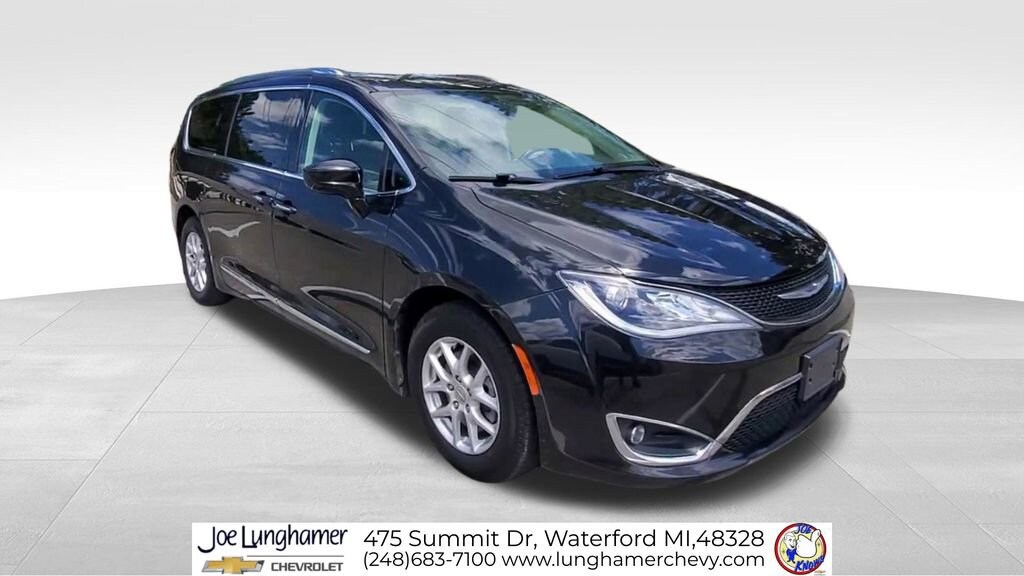 Used 2020 Chrysler Pacifica Touring L Minivan