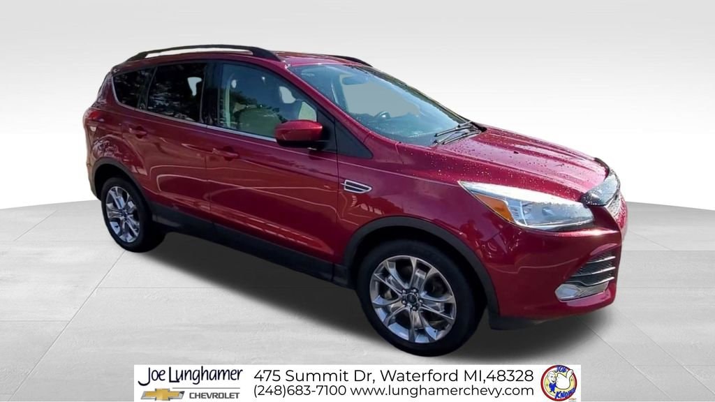 Used 2016 Ford Escape SE with VIN 1FMCU9G90GUC22451 for sale in Waterford Township, MI
