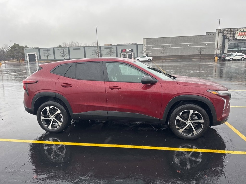 Used 2024 Chevrolet Trax 1RS SUV