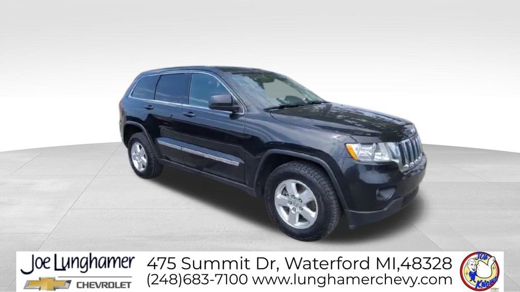 Used 2013 Jeep Grand Cherokee Laredo with VIN 1C4RJFAG8DC555933 for sale in Waterford Township, MI