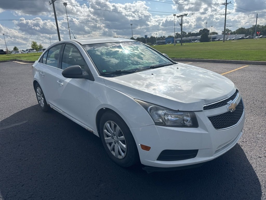Used 2011 Chevrolet Cruze LS with VIN 1G1PD5SH2B7231813 for sale in Waterford Township, MI