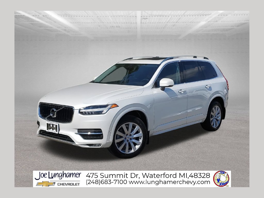 2017 Volvo XC90 Momentum