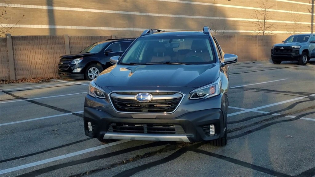 2020 Subaru Outback Touring photo 3