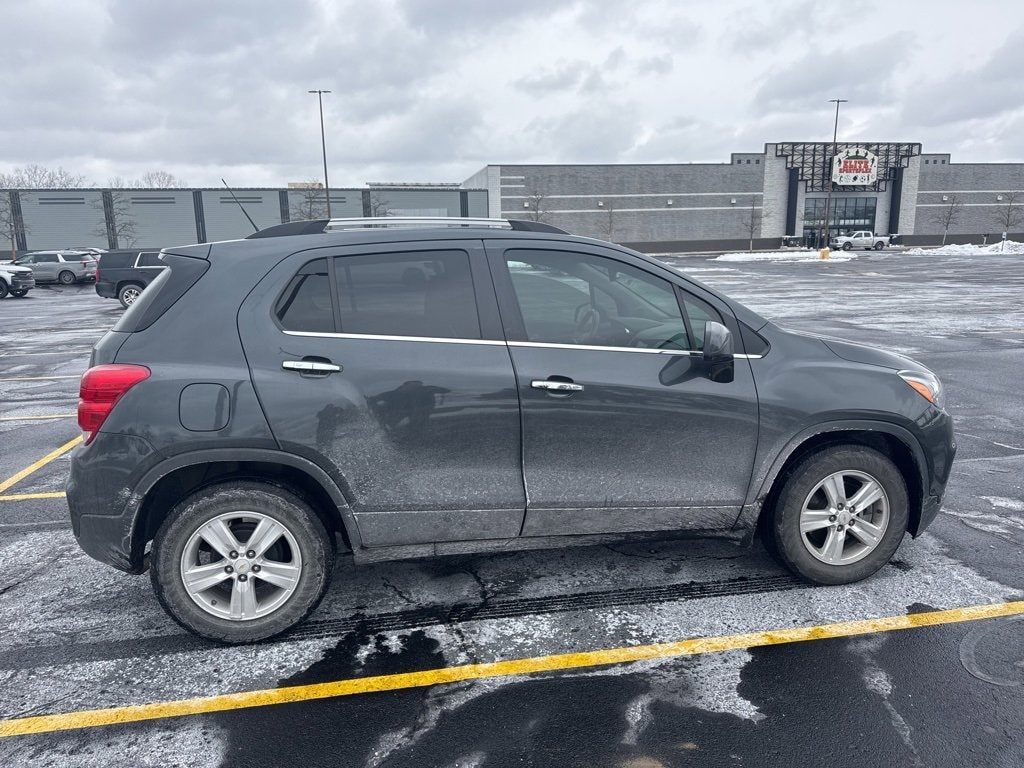 Used 2017 Chevrolet Trax LT SUV