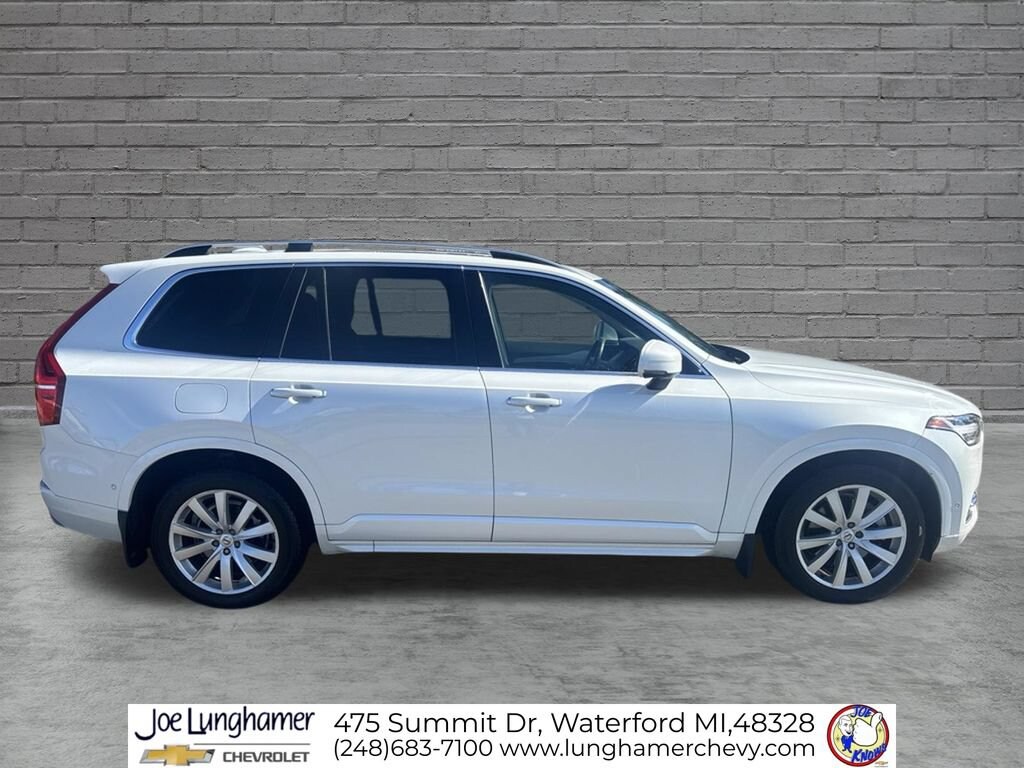 Used 2017 Volvo XC90 Momentum