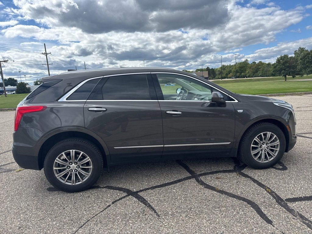 2019 Cadillac XT5 Luxury photo 3
