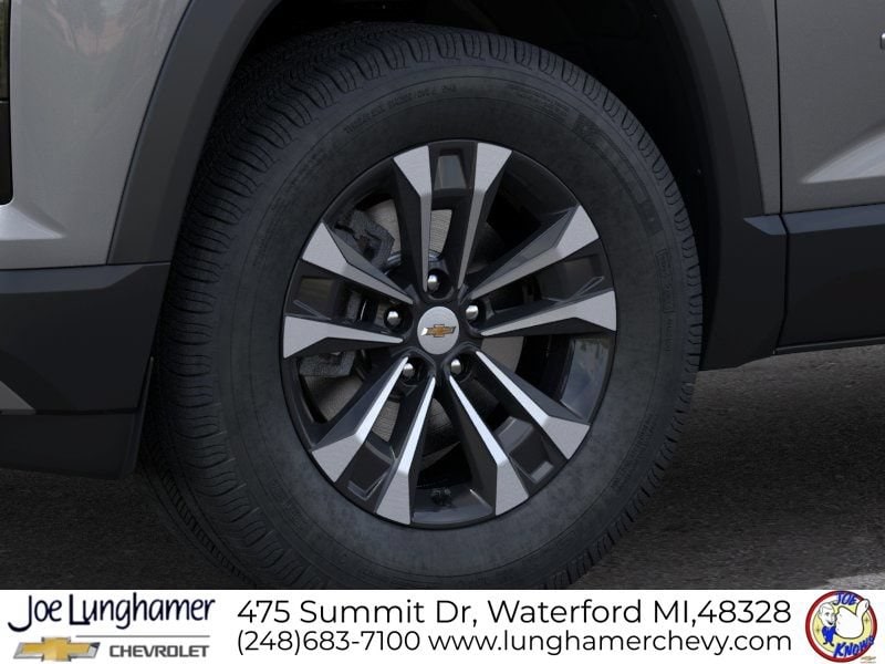2027 Chevrolet Equinox LT - Photo 9