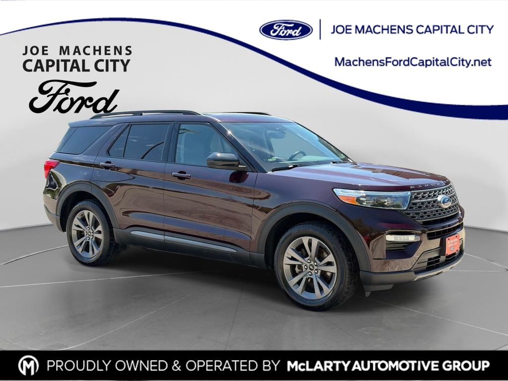 2022 Ford Explorer XLT 4WD's photo