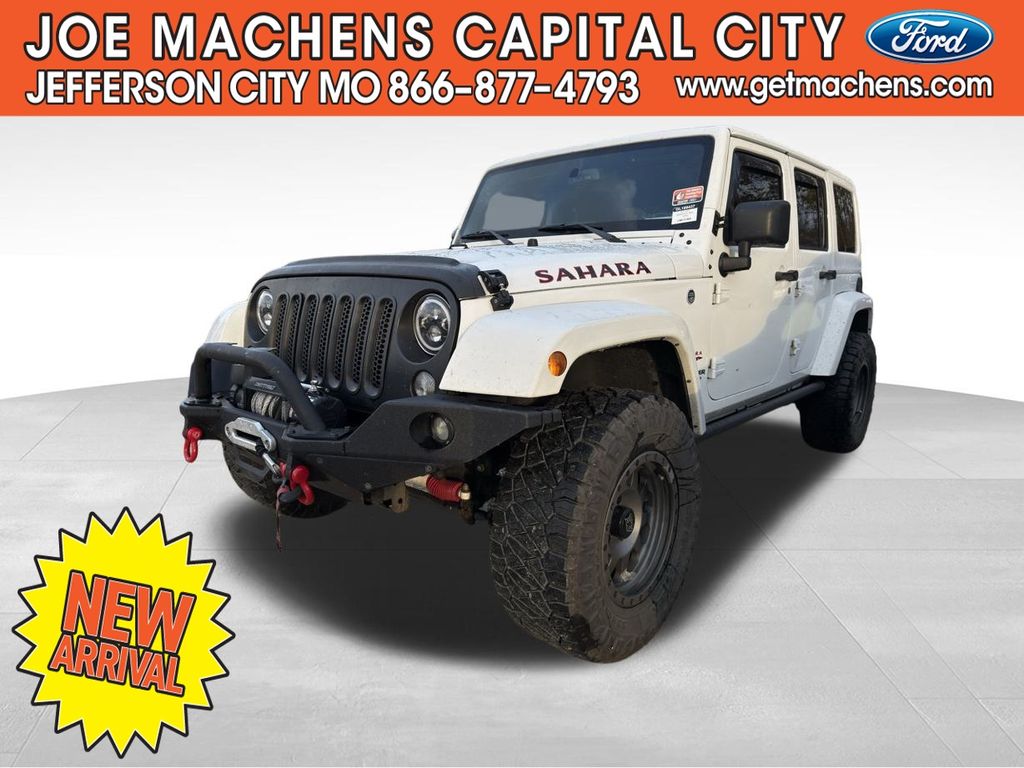 2016 Jeep Wrangler Unlimited Sahara photo 2