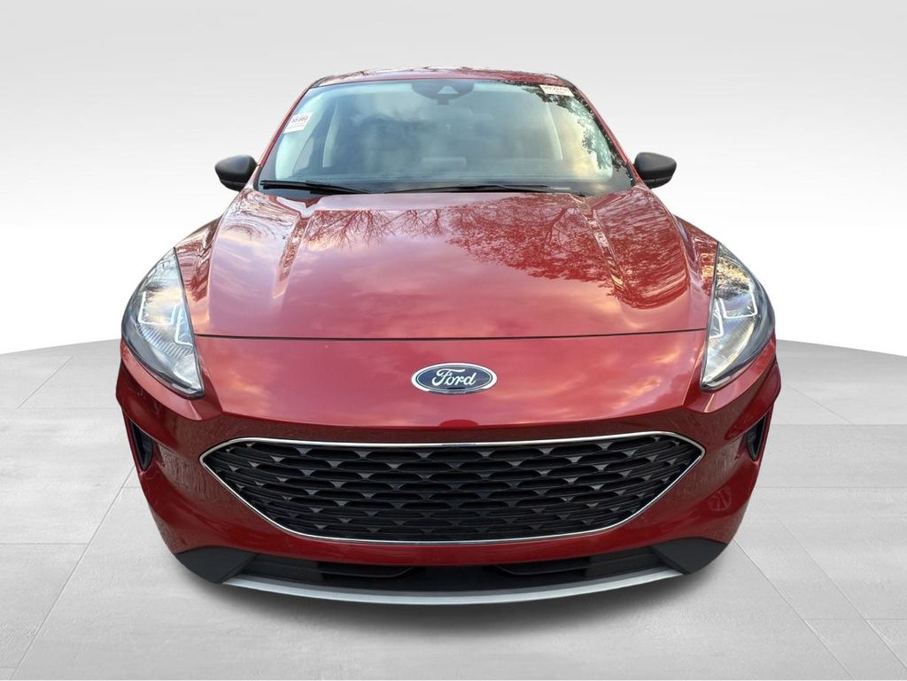 2022 Ford Escape SE photo 3