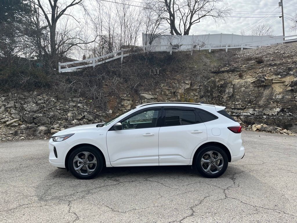 Certified 2023 Ford Escape Hybrid ST-Line SUV